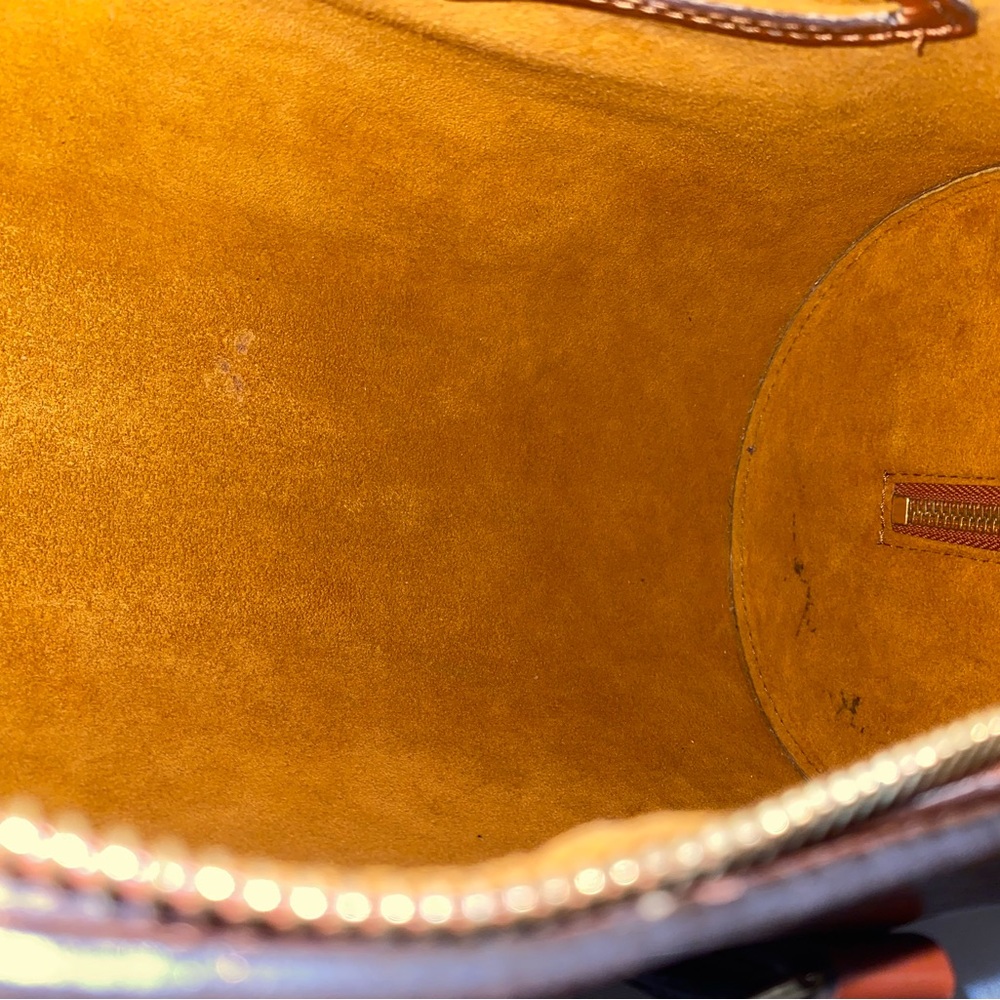 Louis Vuitton Cognac Leather Shoulder Bag with Barrel Design - Picture 16 of 16